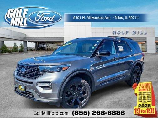 Carbonized Gray Metallic 2023 Ford Explorer ST-Line