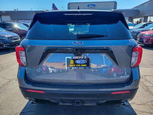 Carbonized Gray Metallic 2023 Ford Explorer ST-Line