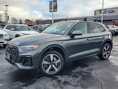 2022 Audi Q5 45 S line Premium Plus