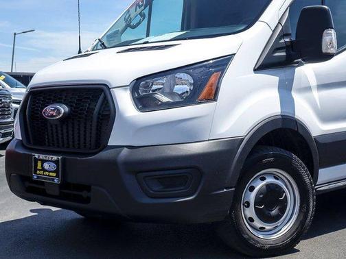 Oxford White 2023 Ford Transit-250 Base