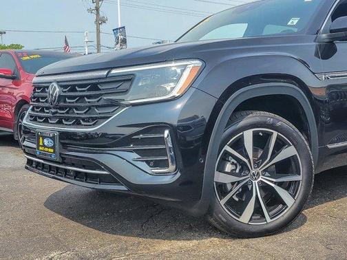 2025 Volkswagen Atlas Cross Sport 2.0T SEL Premium R-Line