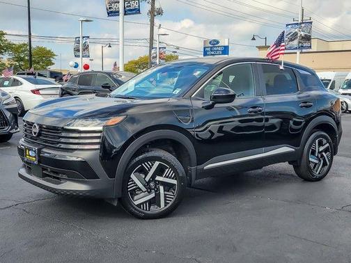 2025 Nissan Kicks SV