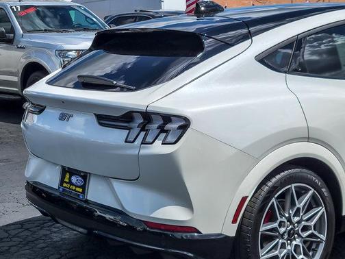 2025 Ford Mustang Mach-E GT