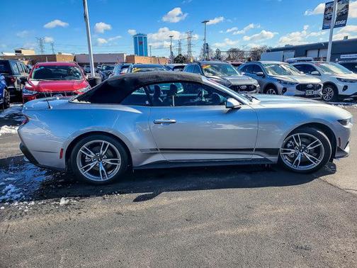 2025 Ford Mustang EcoBoost Premium