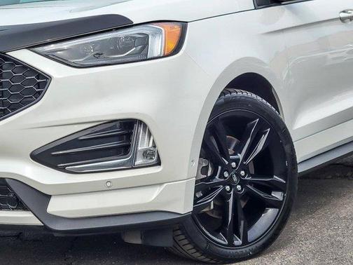 2022 Ford Edge ST
