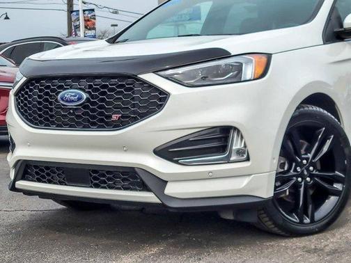 2022 Ford Edge ST