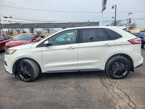 2022 Ford Edge ST