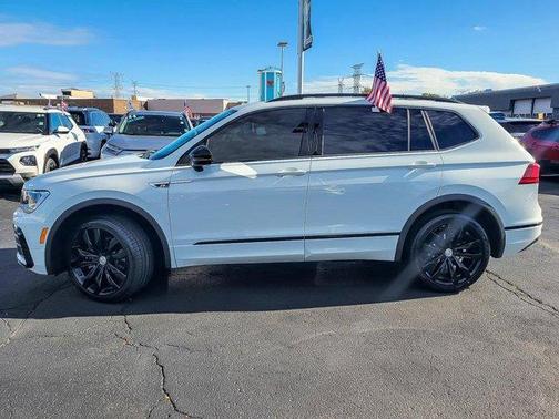 2021 Volkswagen Tiguan 2.0T SE R-Line Black