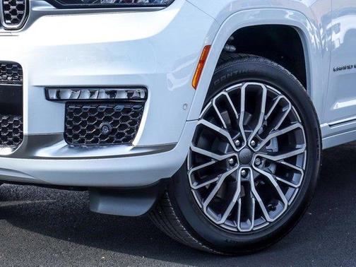 2025 Jeep Grand Cherokee L Summit