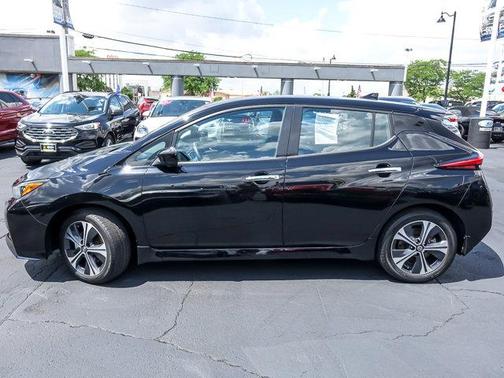 2022 Nissan Leaf SV PLUS