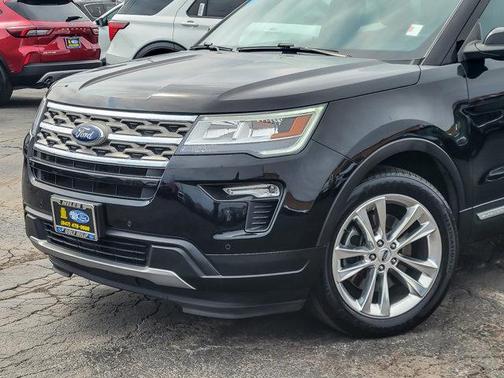 Shadow Black 2018 Ford Explorer XLT