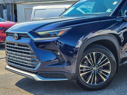 2024 Toyota Grand Highlander Hybrid MAX Platinum