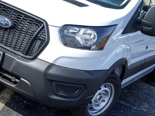 2025 Ford Transit-250 