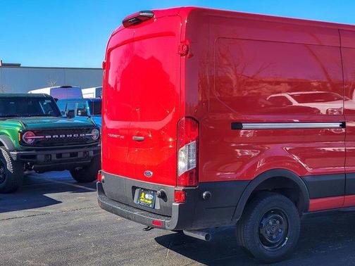 2025 Ford Transit-250 148 WB Medium Roof Cargo