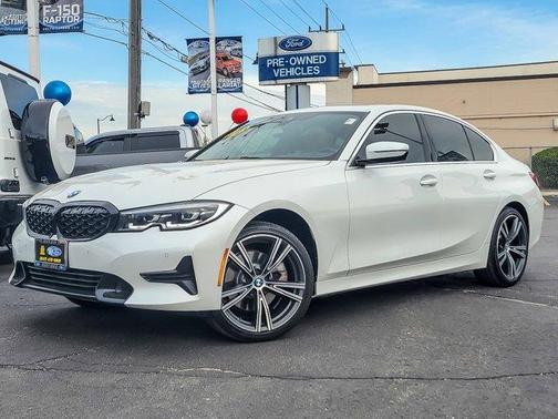 Mineral White Metallic 2022 BMW 330 i xDrive