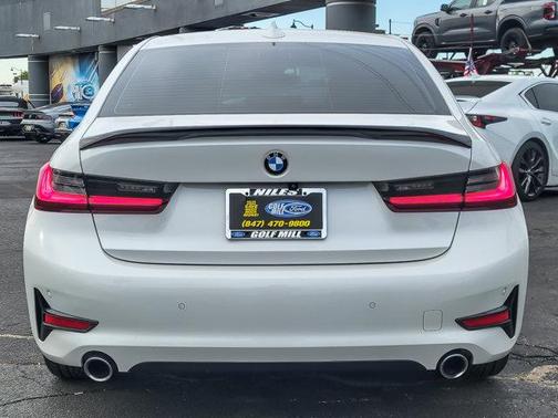 Mineral White Metallic 2022 BMW 330 i xDrive
