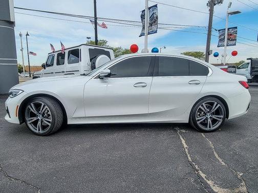 Mineral White Metallic 2022 BMW 330 i xDrive