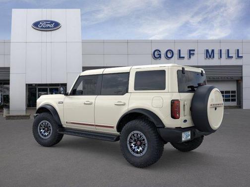 Wimbledon White 2026 Ford Bronco Outer Banks