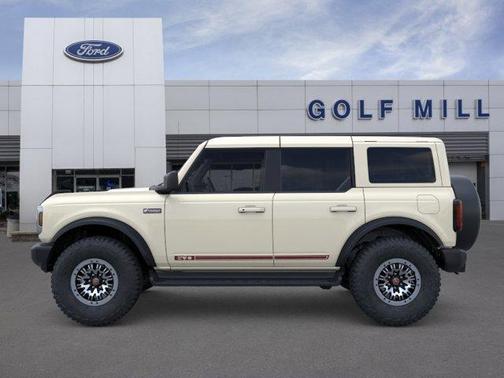 Wimbledon White 2026 Ford Bronco Outer Banks