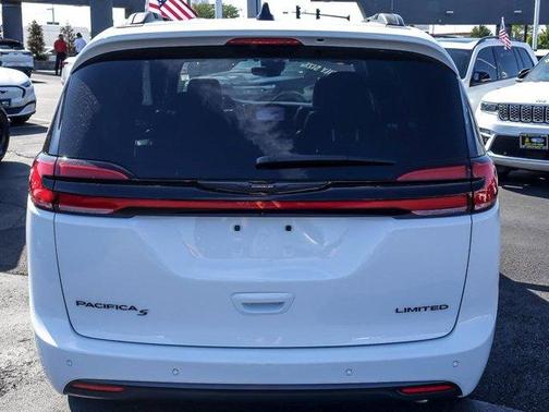 2025 Chrysler Pacifica Limited