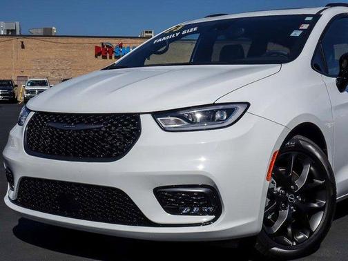 2025 Chrysler Pacifica Limited