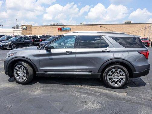 2025 Ford Explorer Platinum