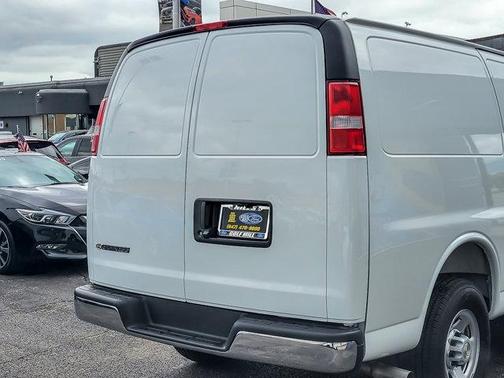 2025 Chevrolet Express 2500 Work Van