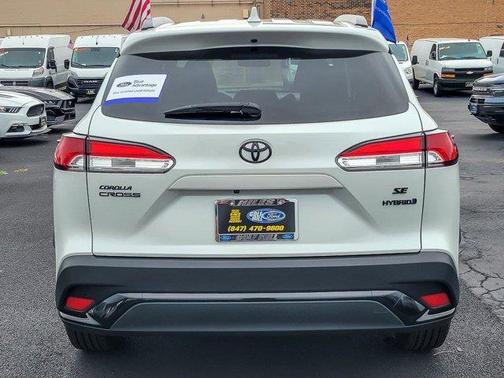 2024 Toyota Corolla Cross Hybrid SE