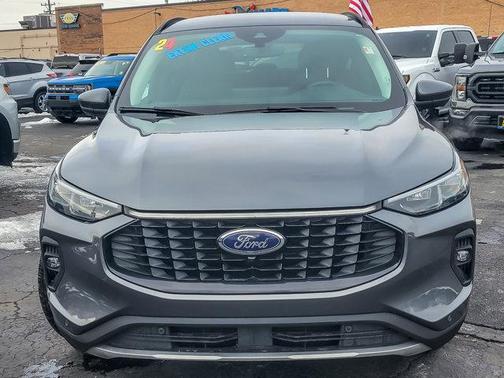 2024 Ford Escape Platinum