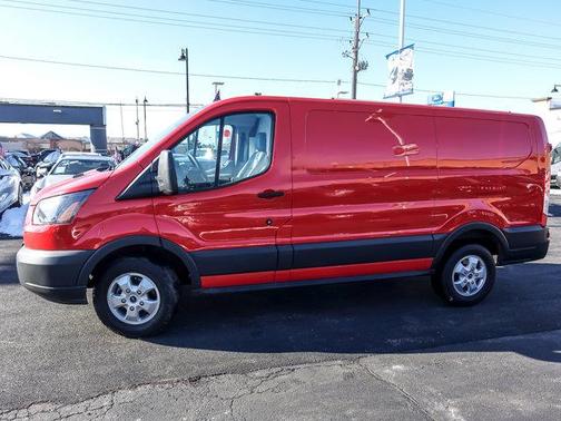 2018 Ford Transit-250 Base
