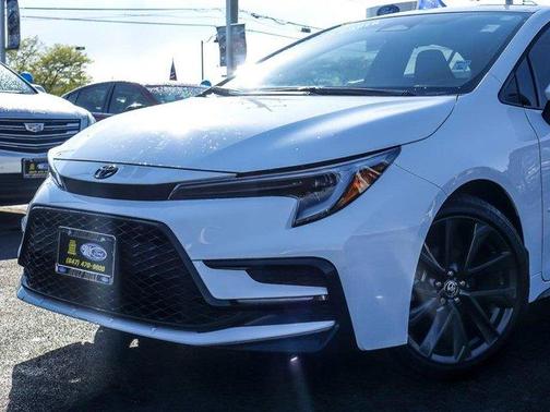 Ice 2025 Toyota Corolla SE
