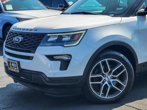 2018 Ford Explorer sport