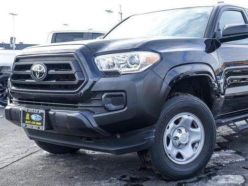 2022 Toyota Tacoma SR