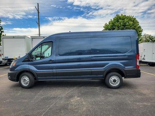 2025 Ford Transit-250 148 WB Medium Roof Cargo