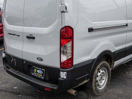 2026 Ford Transit-250 