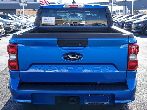 2025 Ford Maverick Lobo Standard