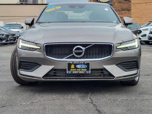 2019 Volvo S60 T6 Momentum