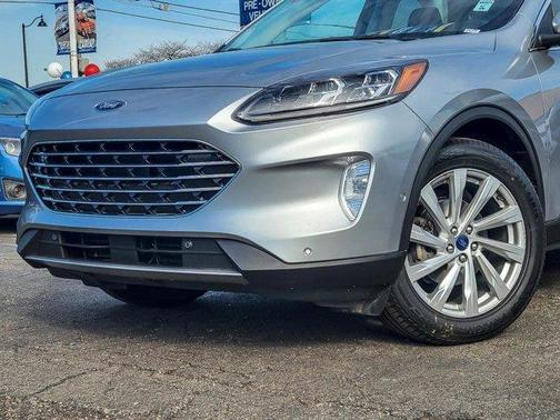 2021 Ford Escape Titanium Hybrid