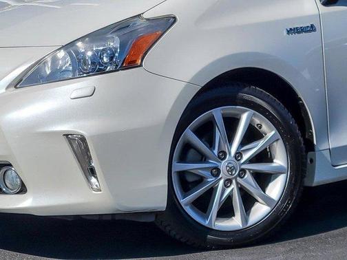 2012 Toyota Prius v Two