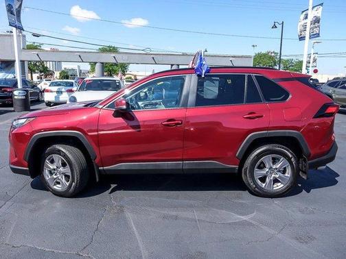 2025 Toyota RAV4 XLE