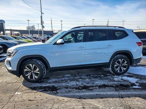 2025 Volkswagen Atlas 2.0T SE