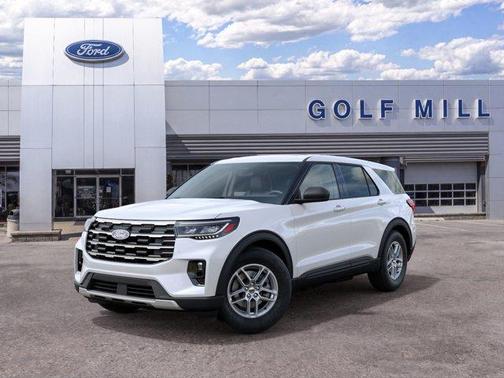Star White 2027 Ford Explorer