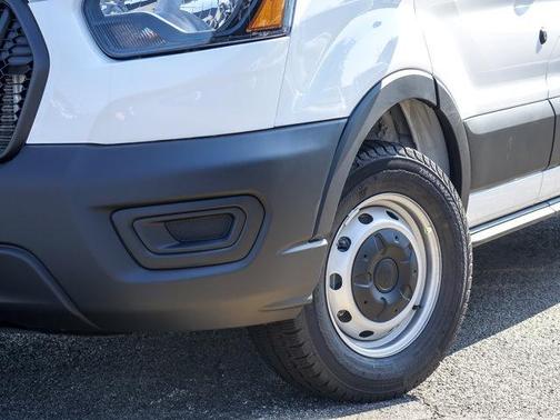 2025 Ford Transit-250