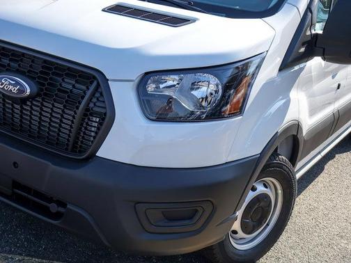 2025 Ford Transit-250