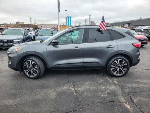 2022 Ford Escape SE