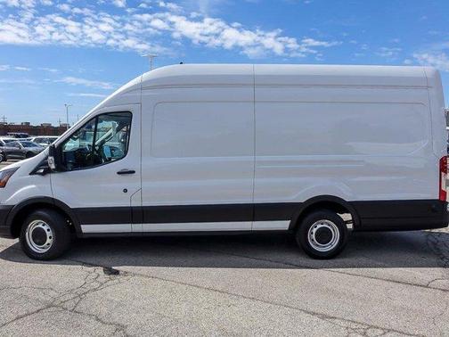 2022 Ford Transit-350 Base