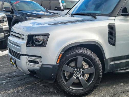 2021 Land Rover Defender 110 SE