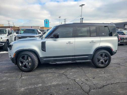 2021 Land Rover Defender 110 SE