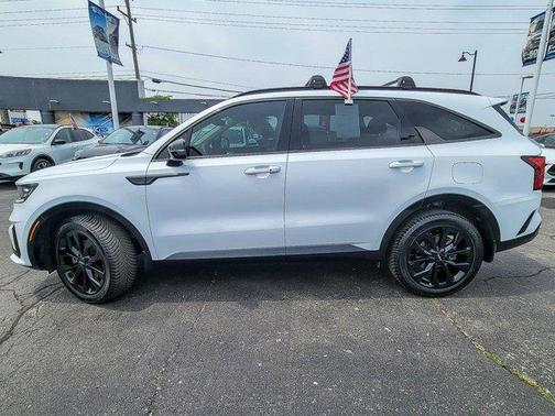 2022 Kia Sorento SX
