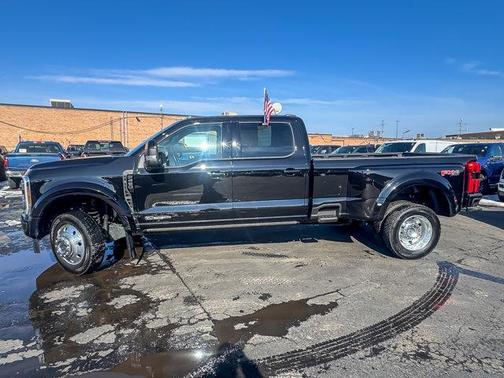 2025 Ford F-450 Platinum